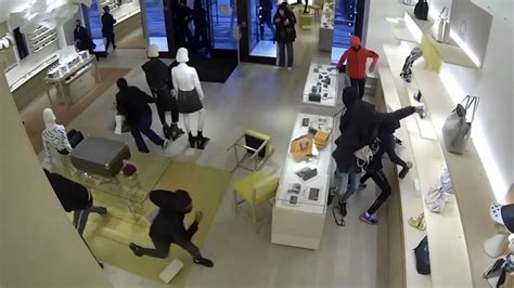 louis vuitton theft|louis vuitton store theft.